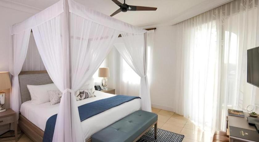 เซเว่น สตาร์ รีสอร์ต แอนด์ สปา Hotel เกรซเบย์ ภายนอก รูปภาพ